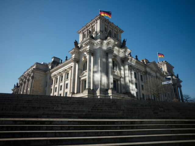 Das deutsche Parlament lehnt die von Rechtsrechte unterstützte Oppositionsmigrationsgesetz ab

