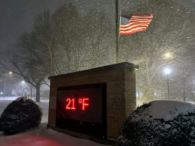 Wintersturm wütet im Osten der USA; Über 60 Millionen erleben Schneestürme

