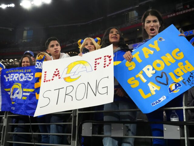 Waldbrände in Los Angeles veranlassen Sportmannschaften und Fans, Ersthelfer zu ehren

