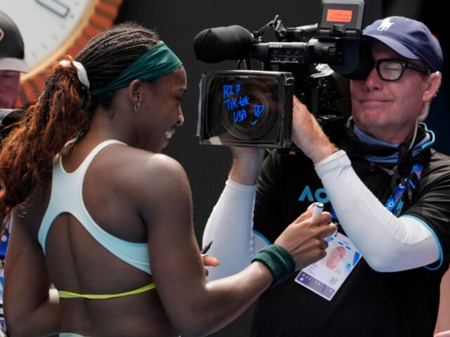 Coco Gauff beklagt die Schließung von TikTok und erreicht das Viertelfinale der Australian Open

