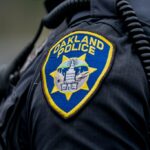 Verdächtige wegen Raubüberfalls in Oakland mit vorsätzlichem Kotflügelverbiegen angeklagt