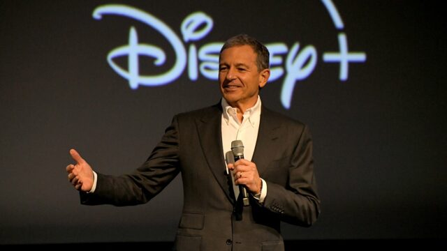 Das Gehaltspaket von Disney-CEO Bob Iger steigt im Jahr 2024 um 30 % auf 41,1 Millionen US-Dollar

