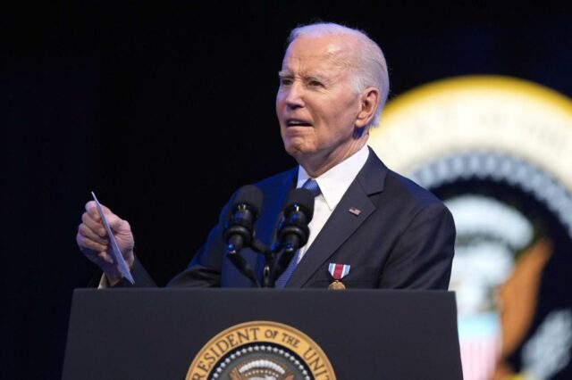 Biden sagt, dass der Equal Rights Amendment als ratifiziert gelten sollte

