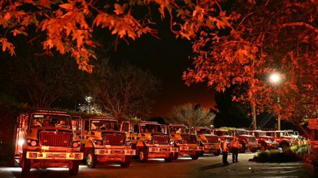 Brände in Los Angeles: Brentwood und Encino werden über Nacht evakuiert, die Zahl der Todesopfer steigt auf 13

