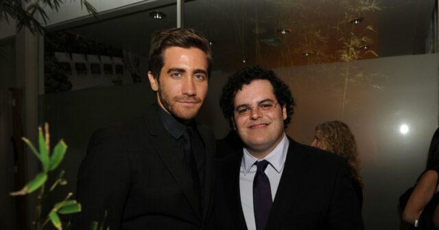 Josh Gad sagt, Jake Gyllenhaal habe davon abgeraten, „Das Buch Mormon“ zu machen

