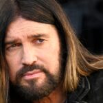 Billy Ray Cyrus bricht nach dem offenen Brief seiner Spur das Schweigen