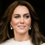 Holen Sie sich einen schicken, adretten schicken Pullover von Kate Middleton für nur 24 US -Dollar