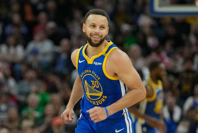 Steph Curry erreicht mit der Niederlage gegen die Raptors einen historischen Meilenstein

