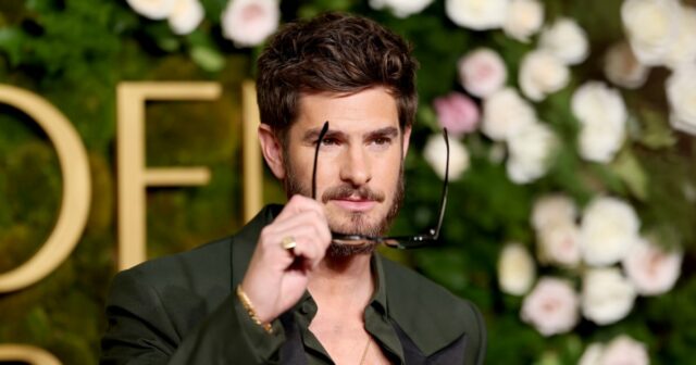 Die Lesebrille von Andrew Garfield war der wahre Gewinner der Golden Globes 2025

