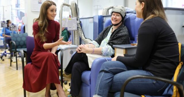 Kate Middleton sagt, ihr Krebs sei in Remission, dank des Krankenhauspersonals

