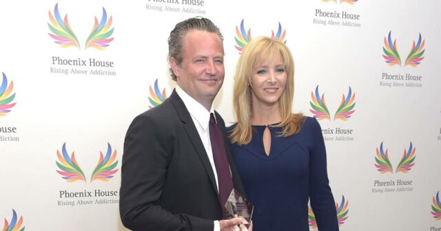 Lisa Kudrow hat kürzlich eine geheime Notiz von Matthew Perry nach seinem Tod gefunden

