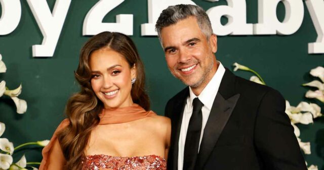 Jessica Alba sagte, sie und Cash Warren hätten sich vor ihrer Trennung wie „Mitbewohner“ gefühlt

