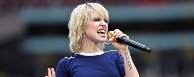 50 Jahre Arbeit: Hayley Williams‘ Großvater Rusty Williams veröffentlicht endlich seine erste Platte

