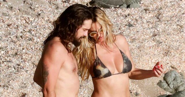 Heidi Klum, 51, sieht mit ihrem Ehemann in St. Barthélemy im frechen Tanga-Bikini umwerfend aus

