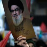 Hisbollah-Führer Nasrallah sei letztes Jahr im Operationssaal des Kriegsgeschehens getötet worden, sagt ein Helfer