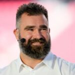 Jason Kelce beschreibt die Eagles nach dem Sieg in der NFC -Meisterschaft "lächerlich gut"