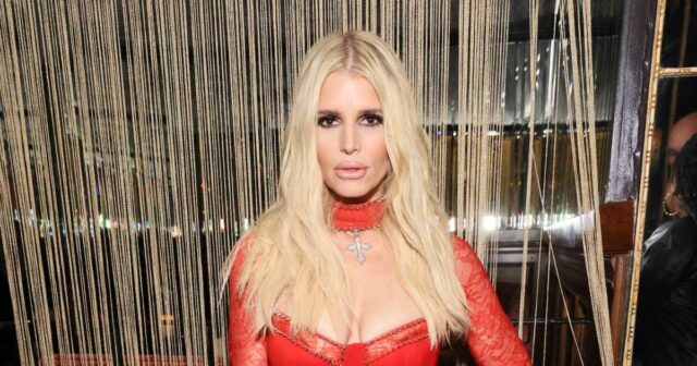 Jessica Simpson senkt den Verkaufspreis ihres Hauses in Los Angeles nach der Trennung von Eric Johnson

