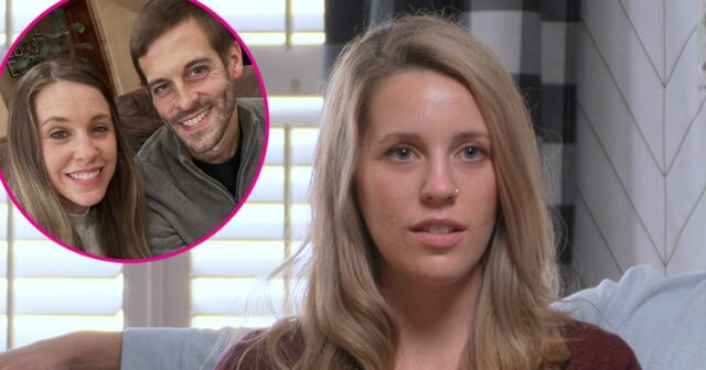 Jill Duggar wurde mit Jim Bob auf Familienfotos zur Weihnachtsfeier gesehen

