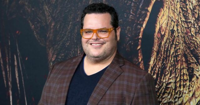 Josh Gad erläutert in seinen Memoiren „SNL“-Vorsprechen und die Zusammenarbeit mit Kevin Spacey

