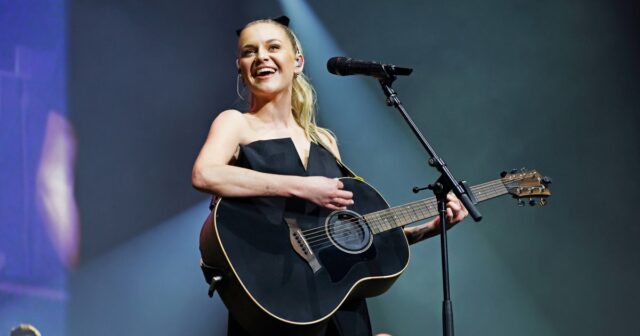 Kelsea Ballerini präsentiert eine Vorschau auf ihre glamourösen Kostüme für ihre bevorstehende Tour

