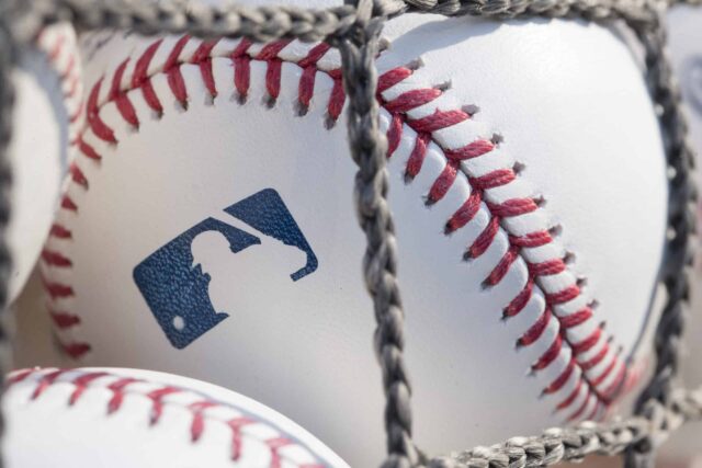 Piraten und Red Sox tauschen Pitcher im Handel aus

