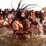 Wie man Mahakumbh Mela 2025 mit Zug, Straße und Luft erreicht - ein kompletter Reiseführer