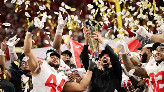 Das nationale Meisterschaftsspiel zwischen Ohio State und Notre Dame College hat 22,1 Millionen Zuschauer

