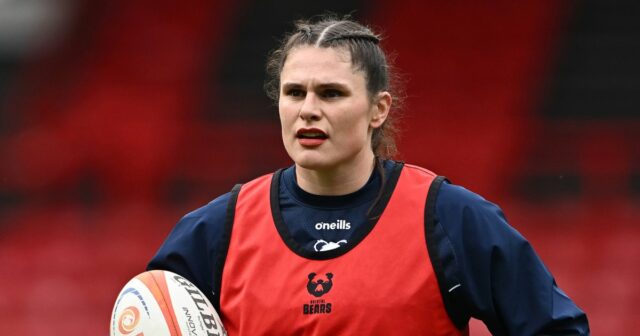 Olympiateilnehmerin Ilona Maher geht es nicht gut, nachdem sie sich im Rugbyspiel die Nase gebrochen hat

