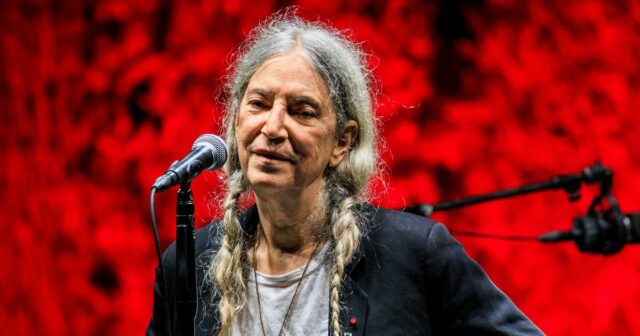 Patti Smith sagt, dass sie nach den Zusammenbruchberichten der Szene "gut" ist "gut"

