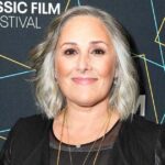 Ricki Lake teilt ein Update über „unschätzbare“ Geburtsfotos, die in Waldbränden in Los Angeles verloren sind