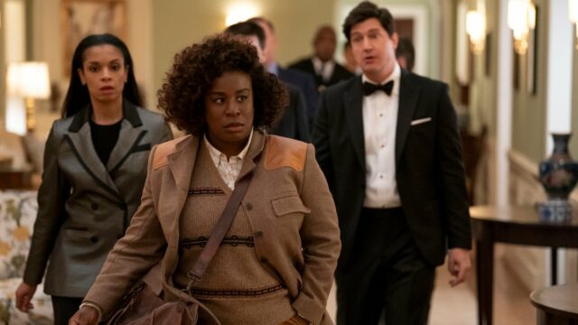 Uzo aduba untersucht einen Mord des Weißen Hauses in Shonda Rhimes 'Netflix whodunnit' The Residence '| Video

