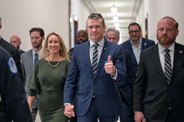 Pete Hegseth, Trumps Kandidat für das Amt des Verteidigungsministers, steht bei der Anhörung zur Bestätigung vor einer entscheidenden Prüfung

