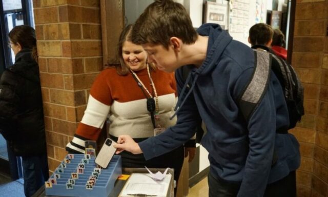 Gesetzentwurf zu Mobilfunkbeschränkungen der Schule in Wyoming vom Ed-Komitee gebilligt

