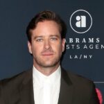 Armie Hammer sagt, er wollte wegen Kannibalismusvorwürfen „erwischt“ werden