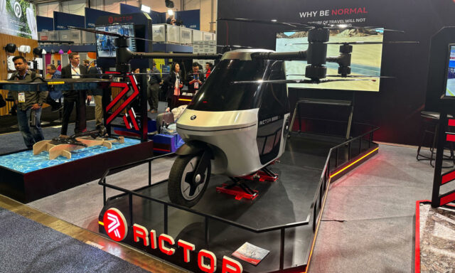 Rictors Skyrider X1 ist ein Moped, Quadrocopter und Fantasy

