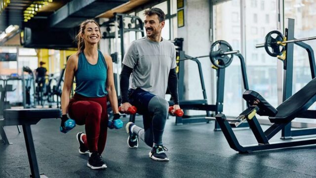 Dominieren Sie jedes Training in diesen hochwertigen Sport-Tanktops

