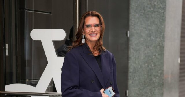 Brooke Shields erinnert sich an den Witz von „Friends“ „Du würdest abgesagt werden“ für heute

