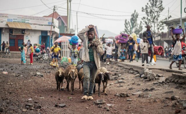 Rebellen fordern Übernahme einer großen kongolesischen Stadt. Was Sie wissen sollten

