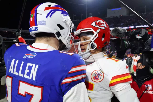 Colin Cowherd prognostiziert den Gewinner des Bills, Chiefs Game

