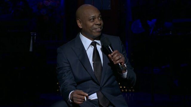 „SNL“: Dave Chappelle fleht Trump an, es „diesmal besser zu machen“, und ruft in einem Monolog zu Mitgefühl für die Palästinenser auf

