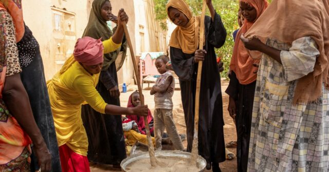 Einheimische im Sudan retten Leben, die internationale Hilfsorganisationen nicht erreichen können

