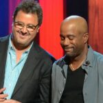 Vince Gill und Darius Rucker erinnern sich an ihre bescheidenen Anfänge als Songschreiber und an das erste Mal, als sie sich im Radio hörten