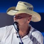 Kenny Chesney gibt seine Residency in Las Vegas im Sphere bekannt und wird der erste Country-Künstler sein, der als Headliner auftritt