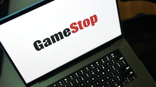 Der GameStop-Subreddit füllt sich mit Berichten über Ladenschließungen, während Roaring Kitty auf neue Meme-Aktien verweist

