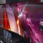 Ich habe auf der CES 2025 den neuen biegsamen 5K2K-Gaming-Monitor von LG gebogen