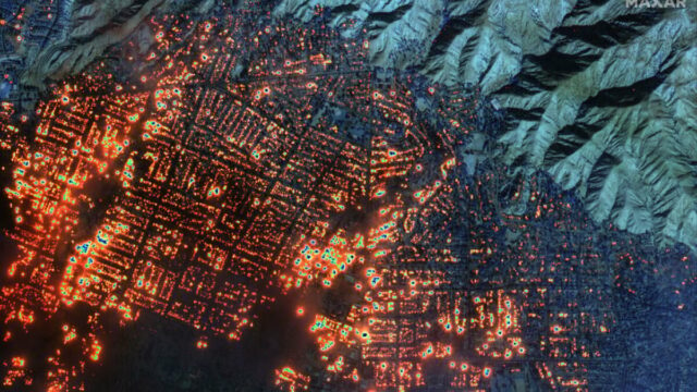 Die Verwüstung der Waldbrände in Los Angeles, dargestellt in Satellitenbildern

