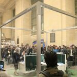 Ich ging zum Severance-Popup in der Grand Central Station. Es war wild.