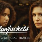 Der Trailer zur dritten Staffel von Yellowjackets zeigt einen blutigen Abstieg in den Wahnsinn