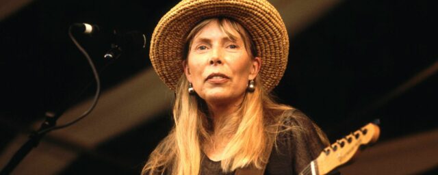 3 der besten "ein Fall von Ihnen" Cover von Joni Mitchell

