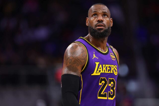 LeBron James gibt zu, dass er in der High School einen 10-Millionen-Dollar-Werbevertrag abgelehnt hat

